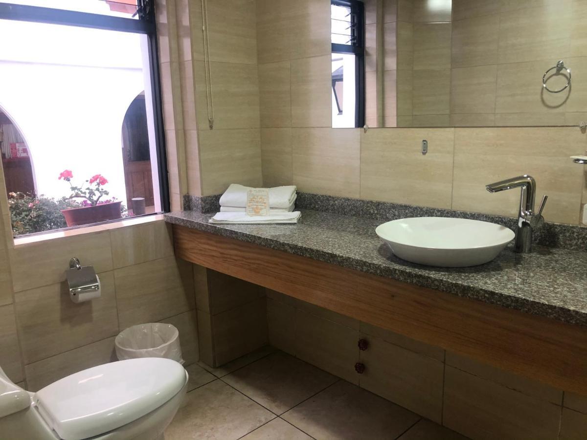 Hotel Ambassador Κίτο Εξωτερικό φωτογραφία